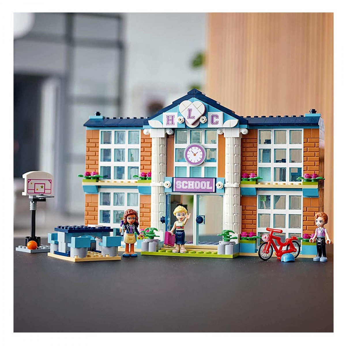 LEGO HEARTLAKE CITY SCHOOL 41682